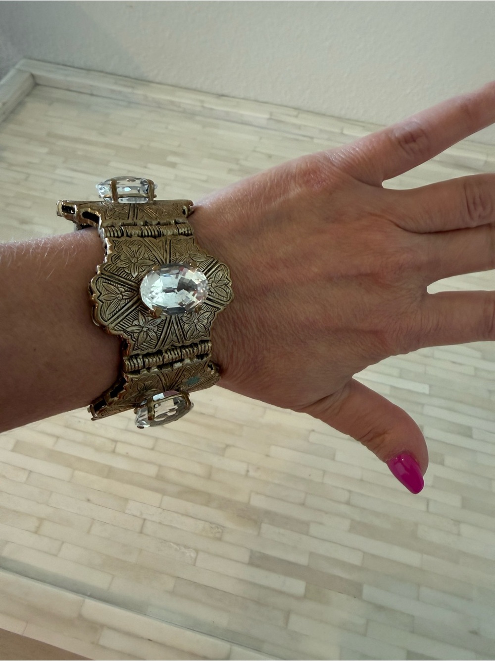 Vintage-Inspired Gold Crystal Statement Bracelet - Gold Clear
